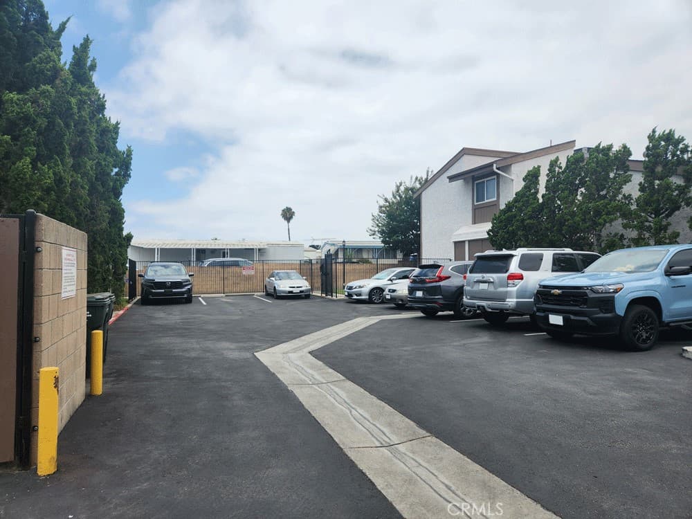 Townhouse at 1047 E Huntington Drive C, Monrovia — photo 3 of 12