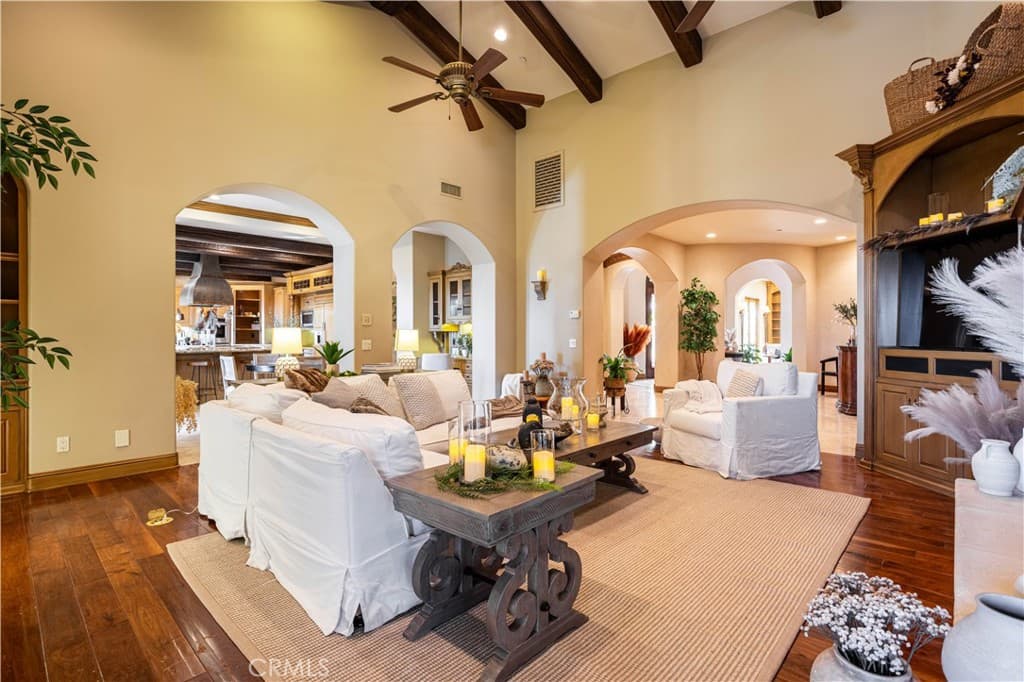 Home at 905 Crescent, Monrovia — photo 12 of 12