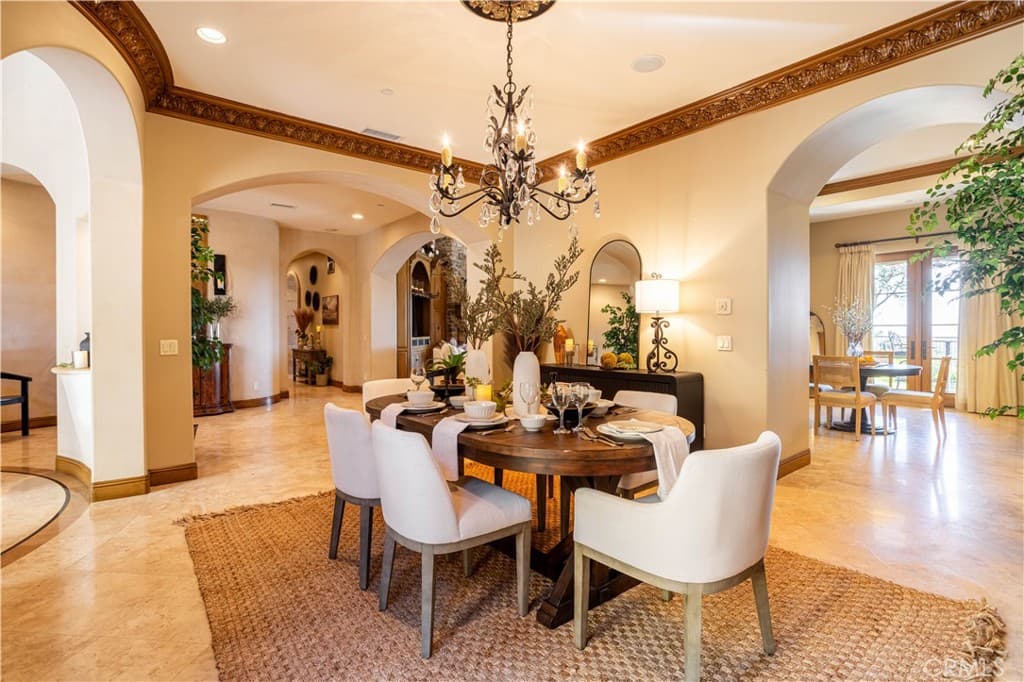 Home at 905 Crescent, Monrovia — photo 9 of 12