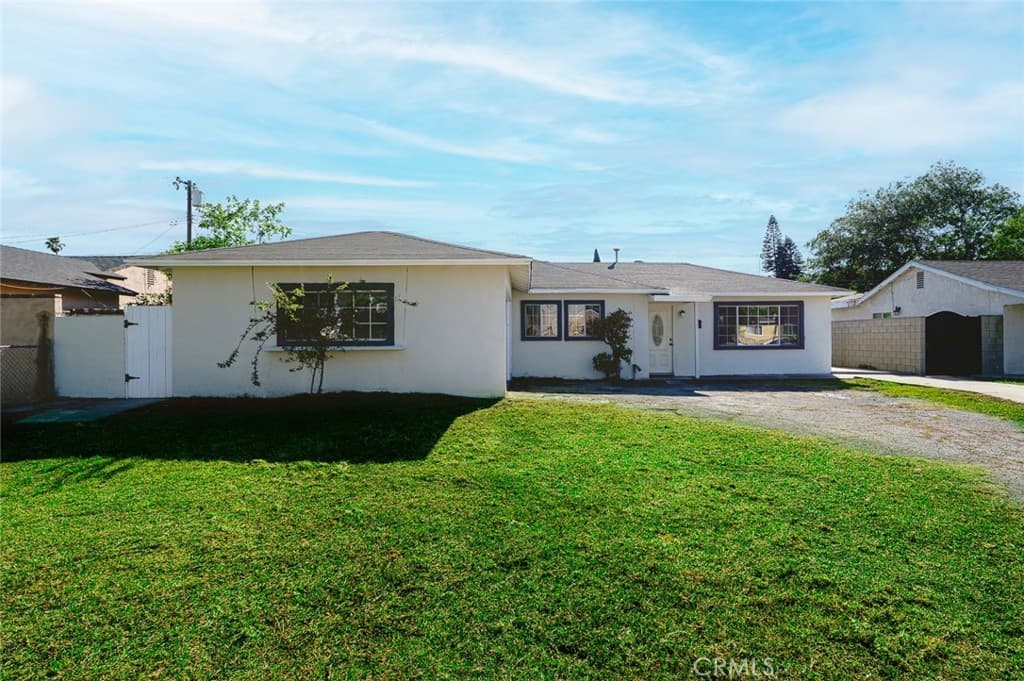 Home at 13622 Hartsville Street, La Puente — photo 2 of 12