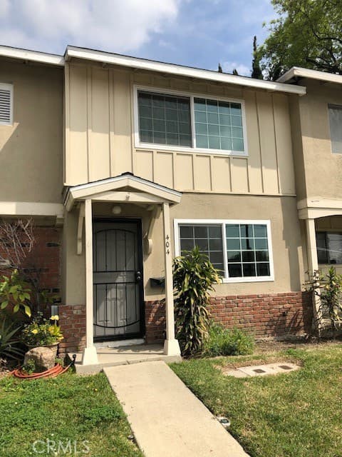 Townhouse at 404 N Cerritos, Azusa — photo 1 of 6