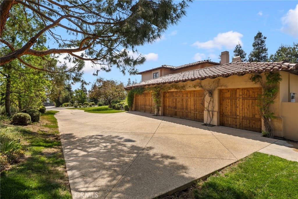 Home at 1417 Royal Oaks, Bradbury — photo 6 of 12