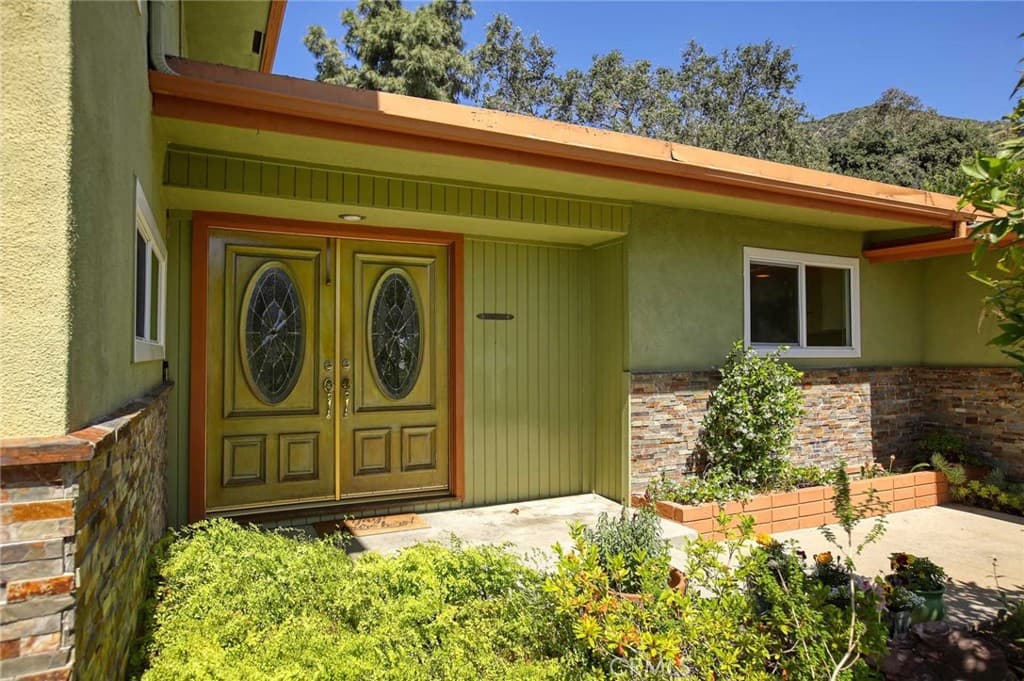 Home at 281 Spinks Canyon, Bradbury — photo 4 of 12