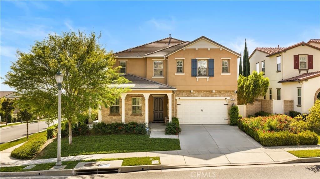 Home at 702 E Lemon Swirl, Azusa — photo 1 of 12