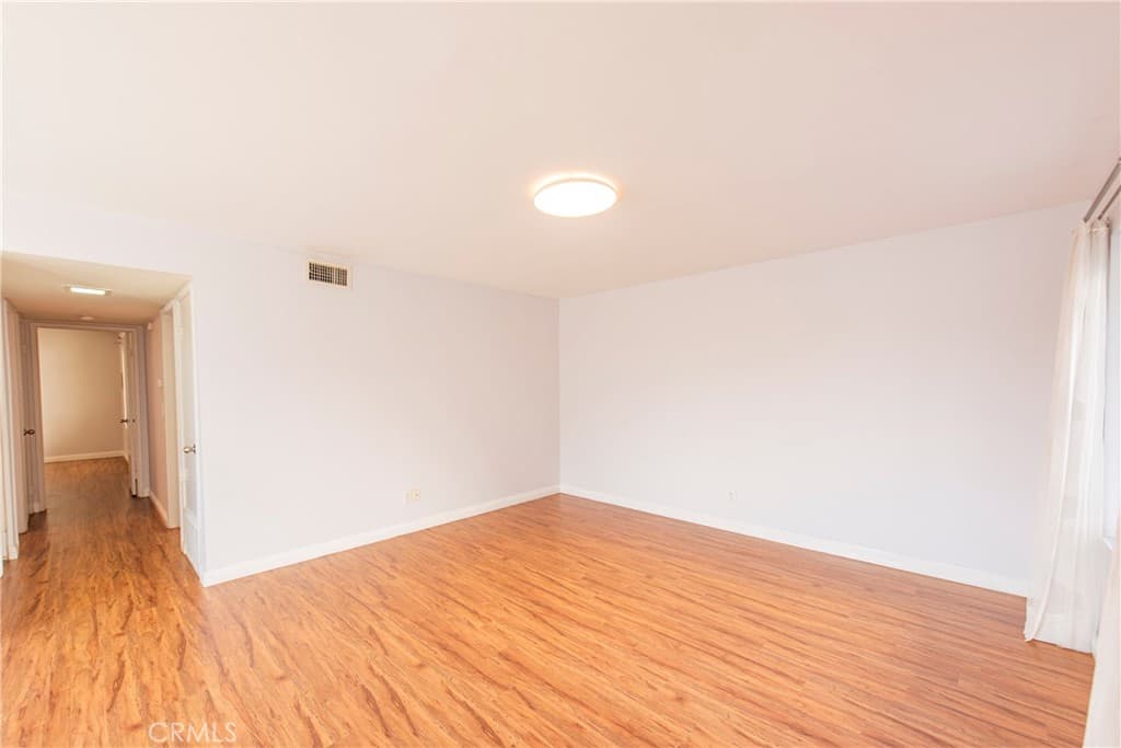 Condo at 846 Cinnamon Lane 45, Duarte — photo 8 of 12