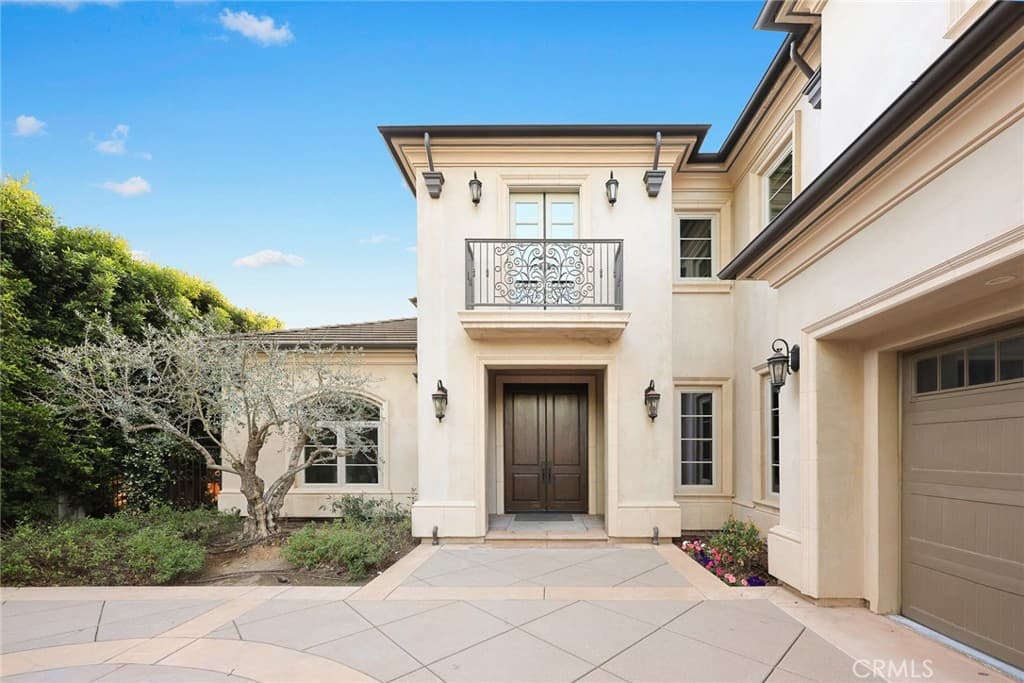 Home at 1201 S 10th Ave, Arcadia — photo 4 of 12