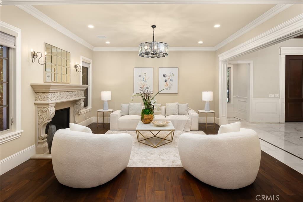 Home at 1201 S 10th Ave, Arcadia — photo 8 of 12