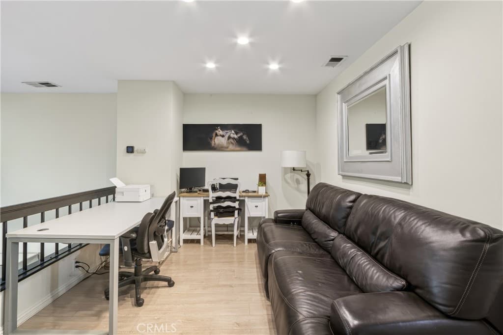 Condo at 11 Wildflower Pl, Pomona — photo 12 of 12