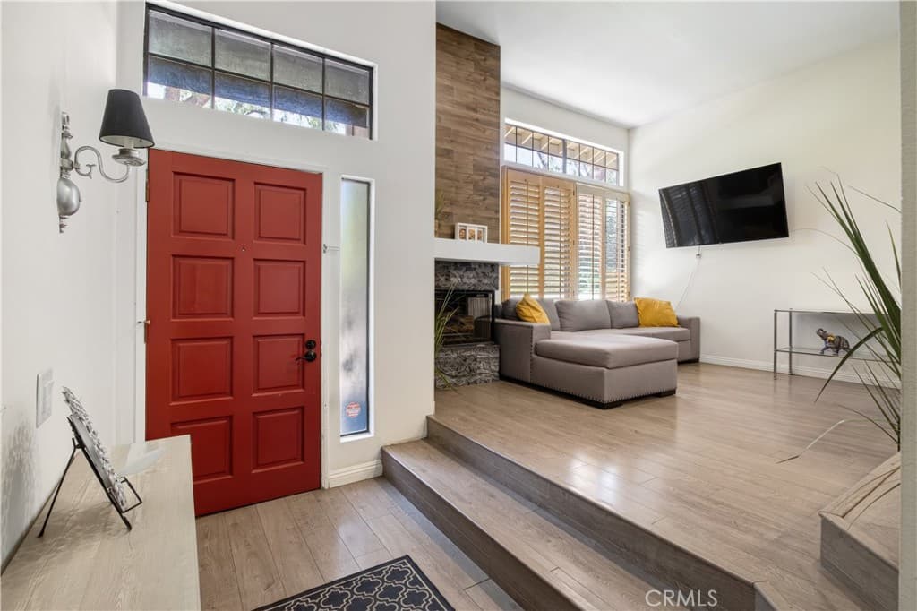 Condo at 11 Wildflower Pl, Pomona — photo 5 of 12
