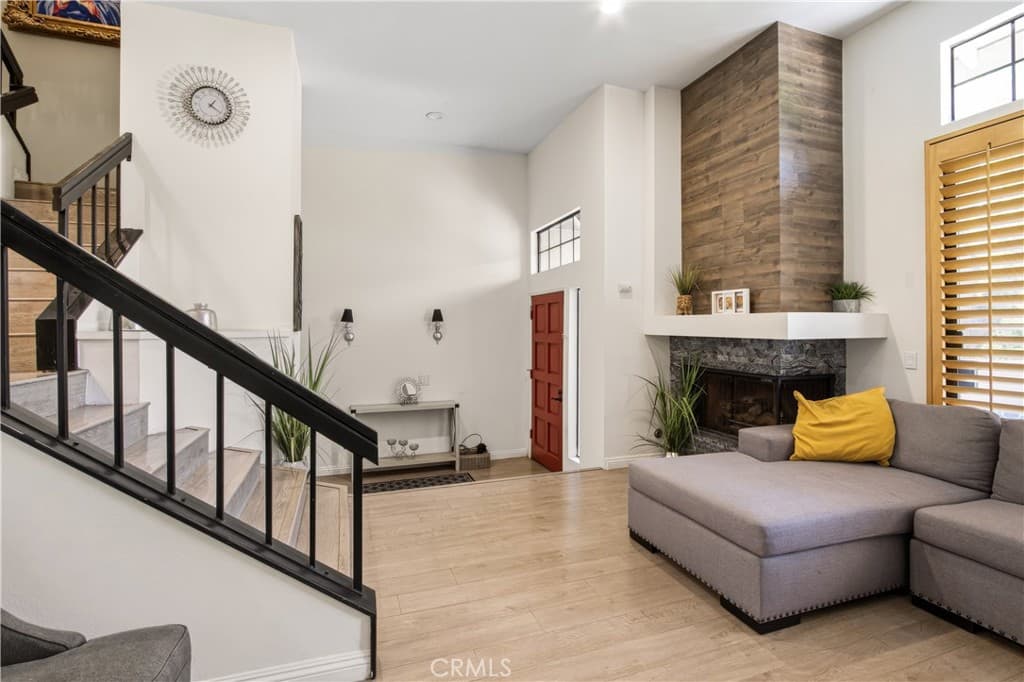 Condo at 11 Wildflower Pl, Pomona — photo 9 of 12