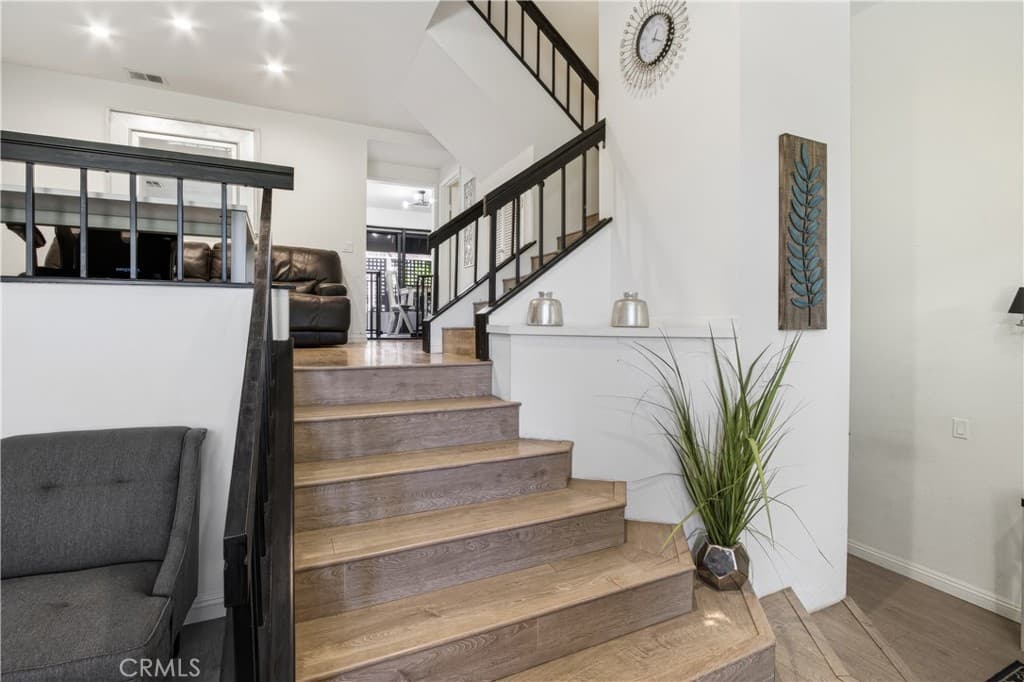 Condo at 11 Wildflower Pl, Pomona — photo 10 of 12