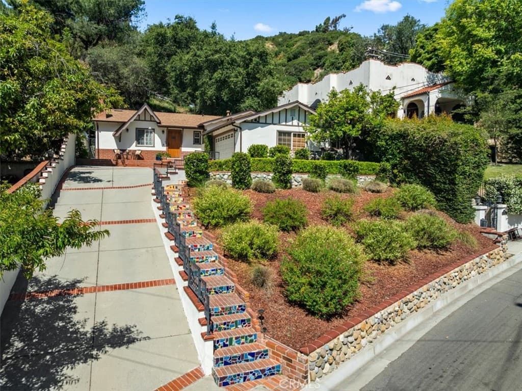 Home at 431 Highland, Monrovia — photo 2 of 12