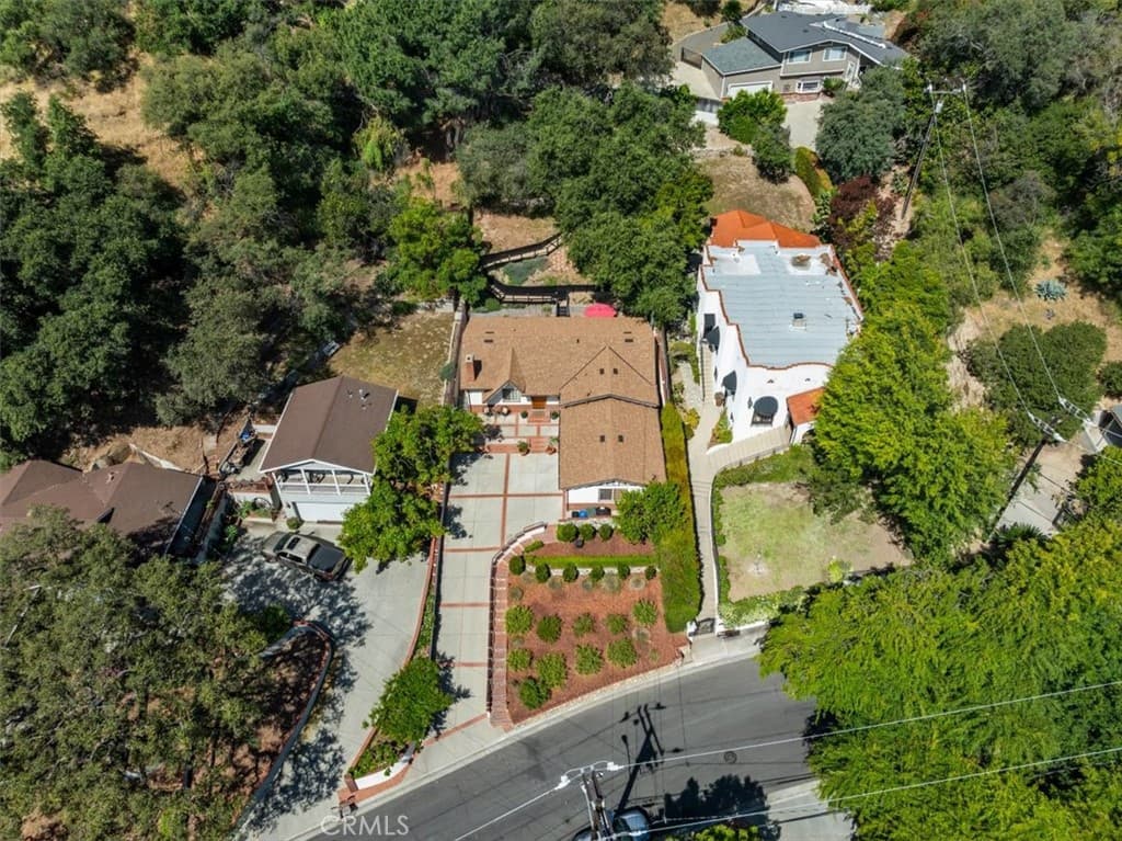 Home at 431 Highland, Monrovia — photo 4 of 12