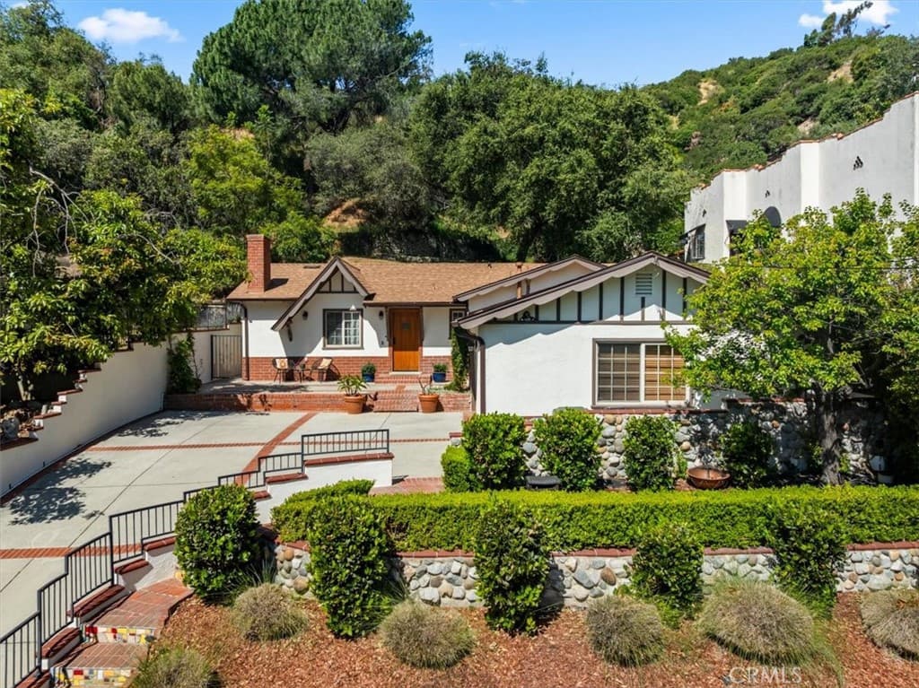 Home at 431 Highland, Monrovia — photo 5 of 12