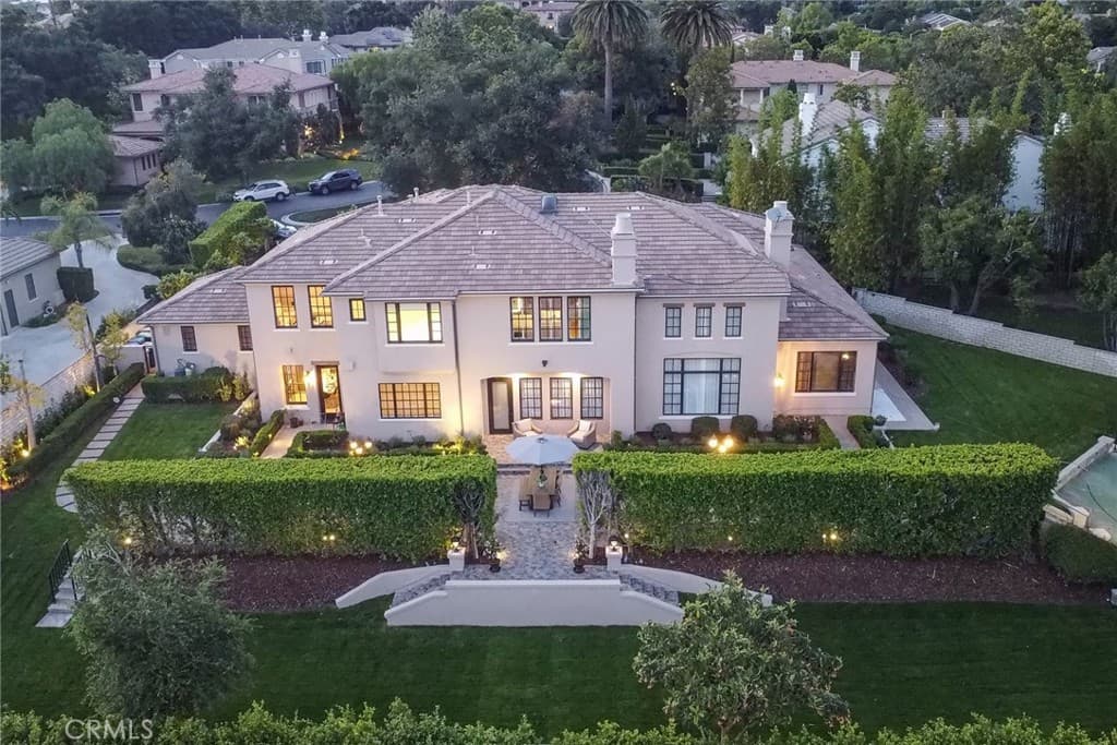 Home at 725 Carriage House Drive, Arcadia — photo 1 of 12