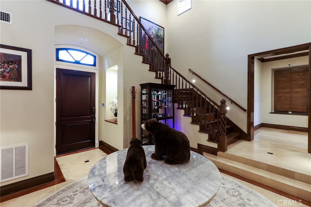 Home at 725 Carriage House Drive, Arcadia — photo 6 of 12