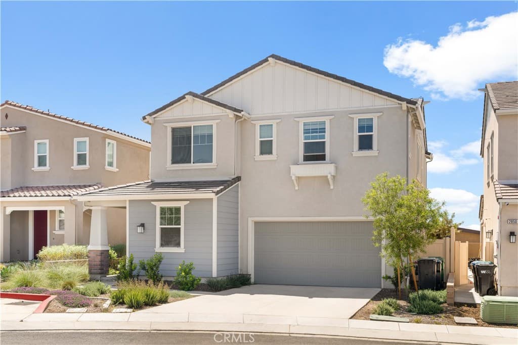 Home at 2860 Sapphire Road, La Verne — photo 2 of 12