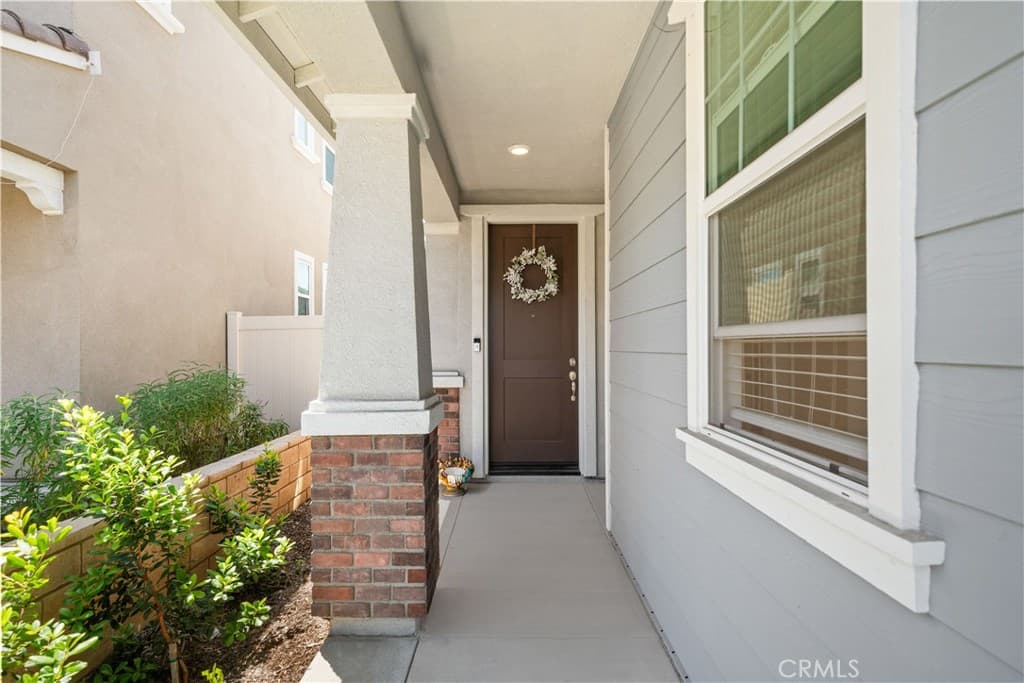 Home at 2860 Sapphire Road, La Verne — photo 4 of 12