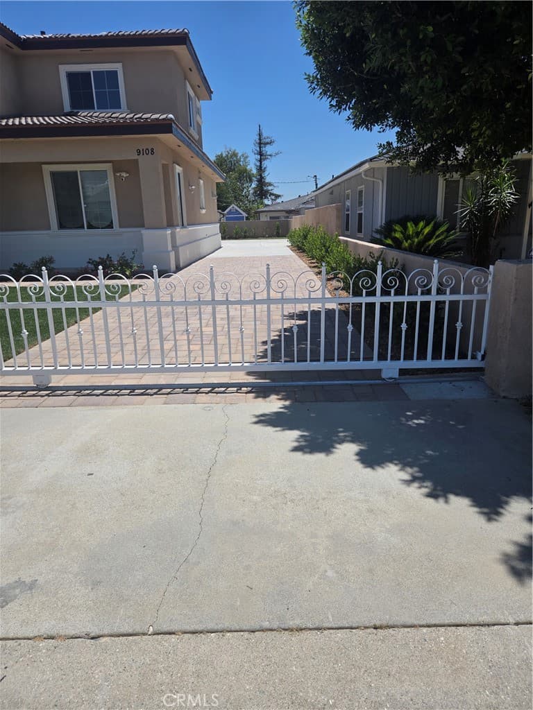 Home at 9108 Emperor Avenue, Temple City — photo 5 of 12