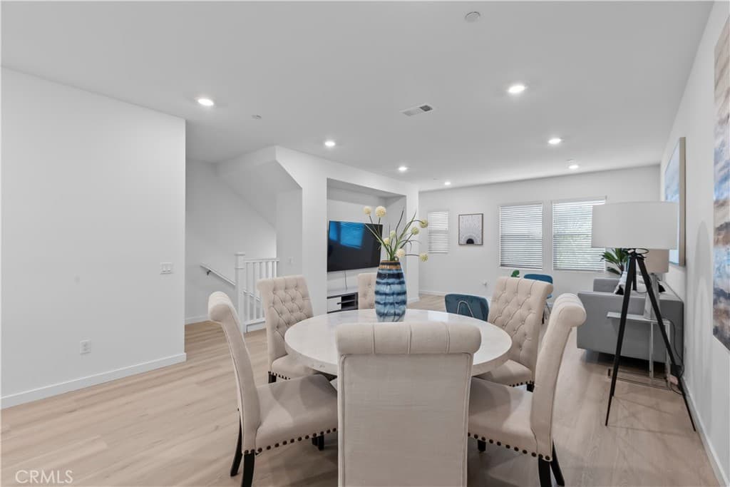 Condo at 4389 Maple Ln, Arcadia — photo 10 of 12