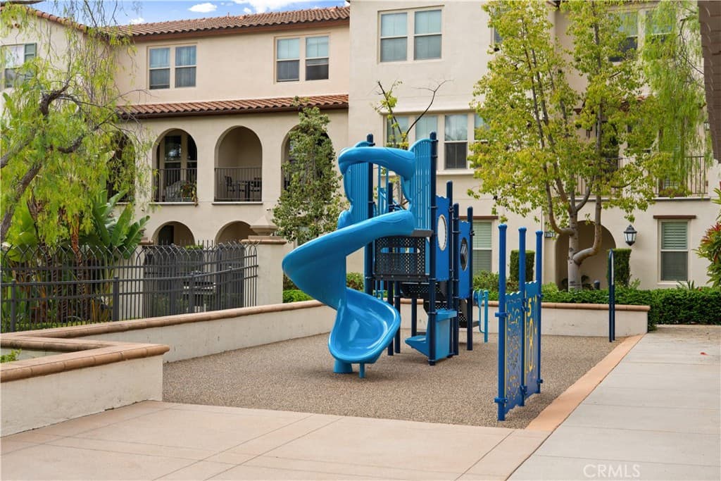 Condo at 875 E Mountain Way C, Azusa — photo 12 of 12