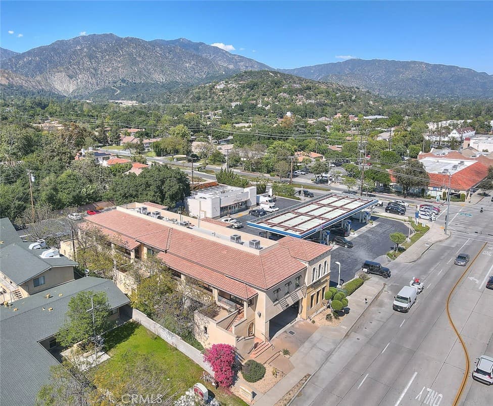 Commercial at 7 W Foothill Boulevard, Arcadia — photo 3 of 8