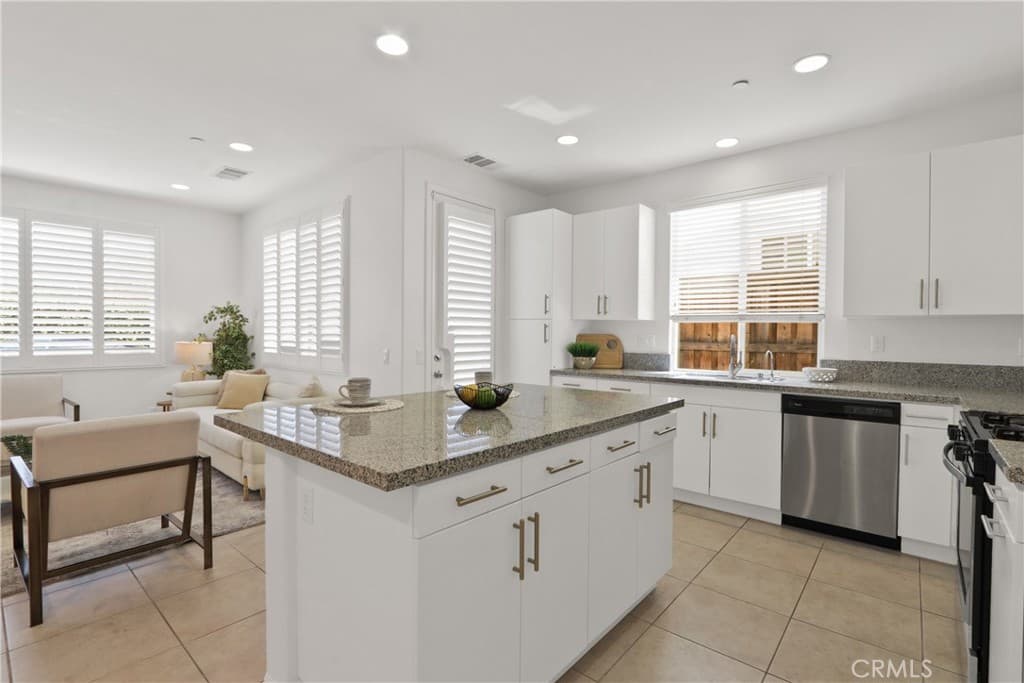 Townhouse at 27 Linden, Temple City — photo 8 of 12