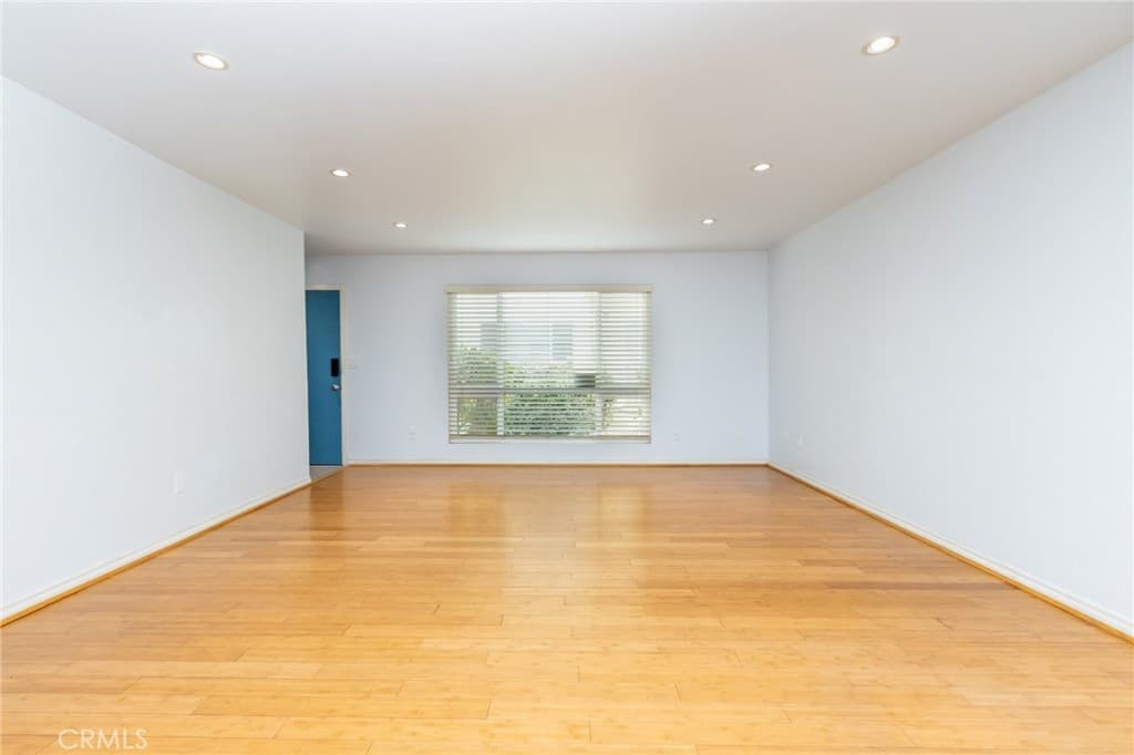 Condo at 1434 Highland Avenue 8, Duarte — photo 5 of 12