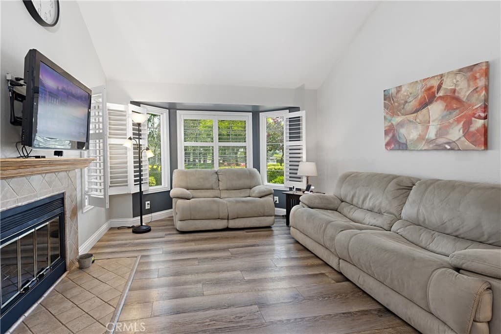 Condo at 326 Monroe Court, Azusa — photo 11 of 12