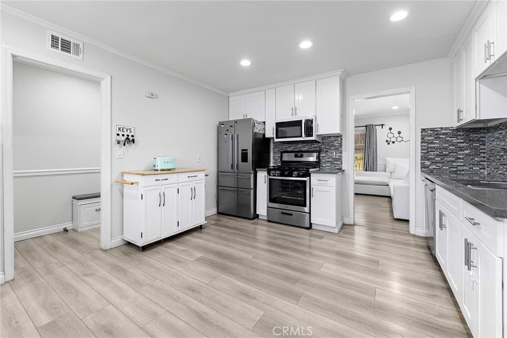 Home at 21127 E Cypress Street, Covina — photo 11 of 12