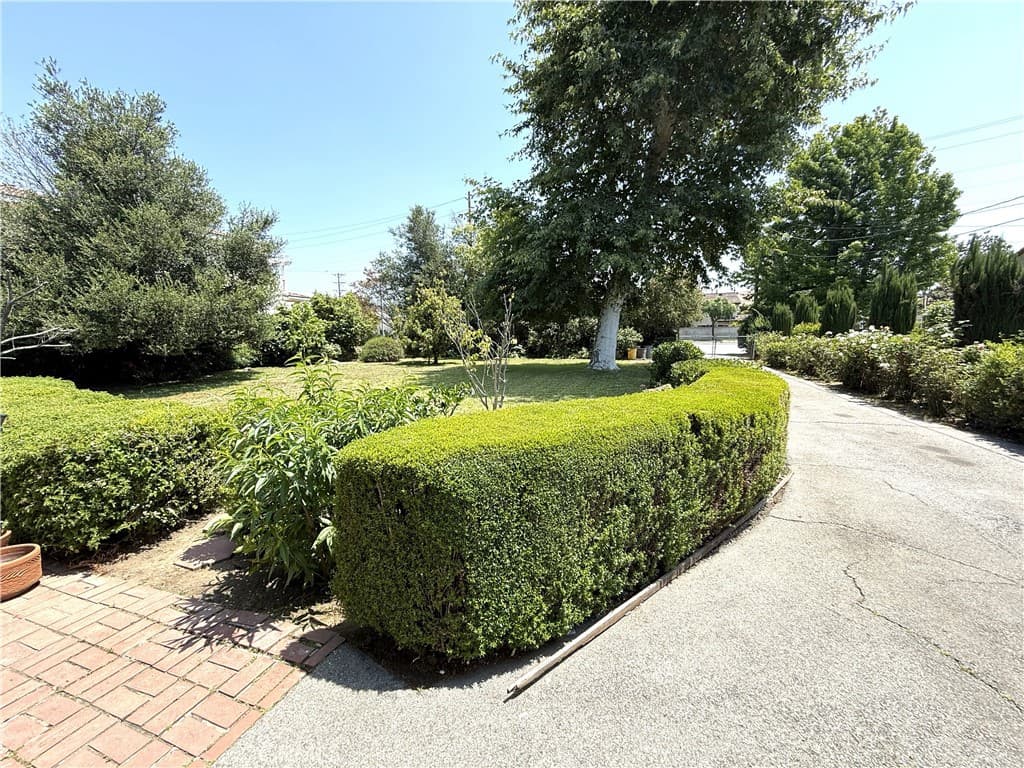 Home at 5307 Baldwin, Temple City — photo 6 of 12