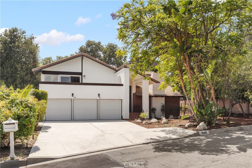 Home at 1049 Don Alvarado, Arcadia — photo 3 of 12
