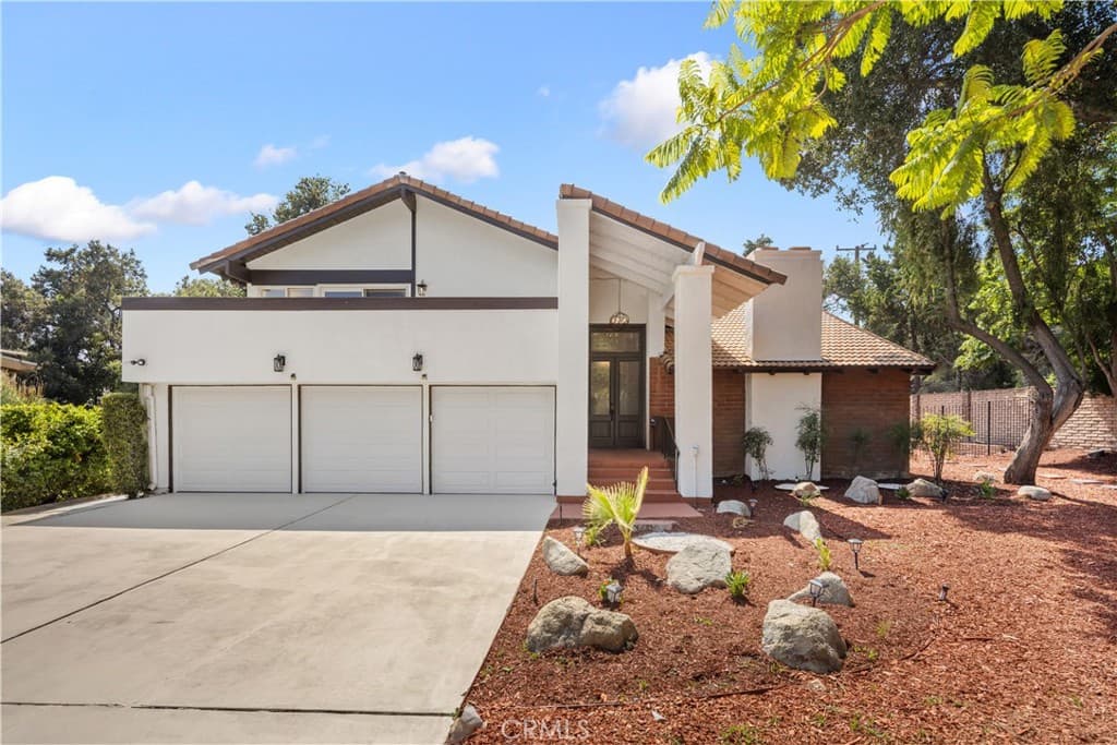 Home at 1049 Don Alvarado, Arcadia — photo 4 of 12