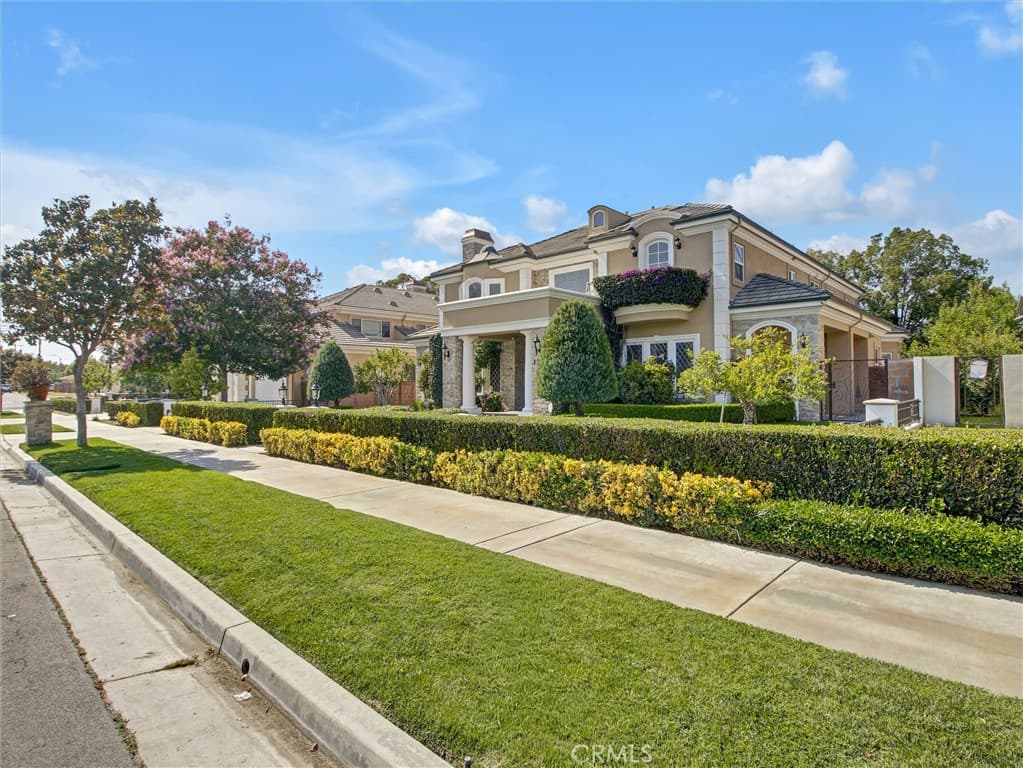 Home at 1229 Magnolia Court, Arcadia — photo 1 of 12