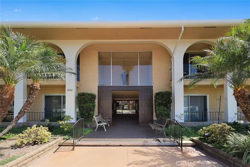 Condo at 630 W Huntington Drive 216, Arcadia — photo 3 of 12