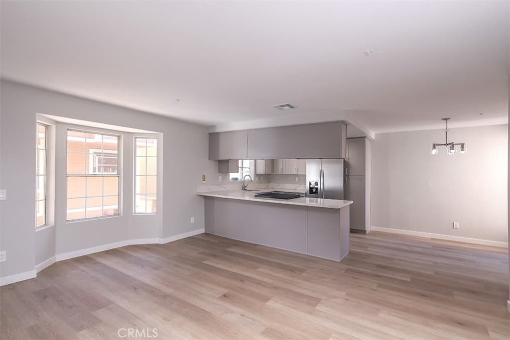Townhouse at 331 Genoa E, Monrovia — photo 4 of 12