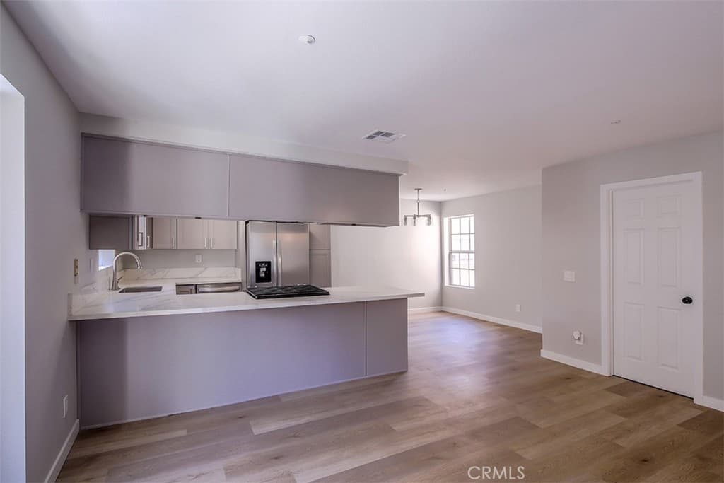 Townhouse at 331 Genoa E, Monrovia — photo 6 of 12