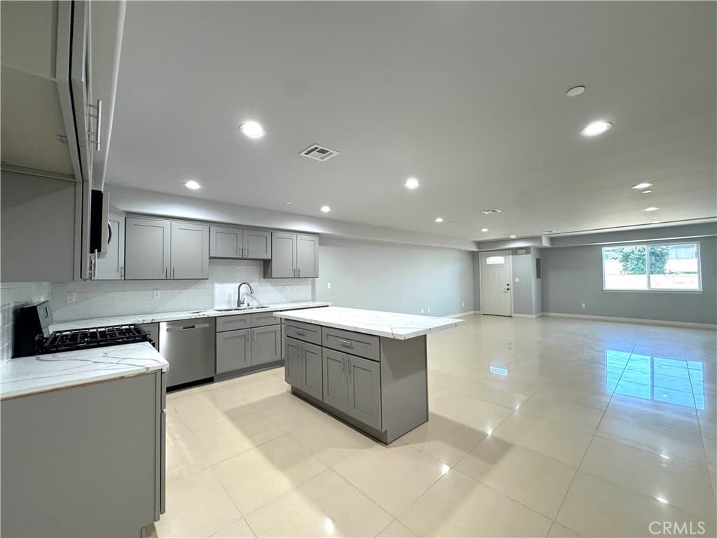 Condo at 15616 Amar Road H, La Puente — photo 3 of 12