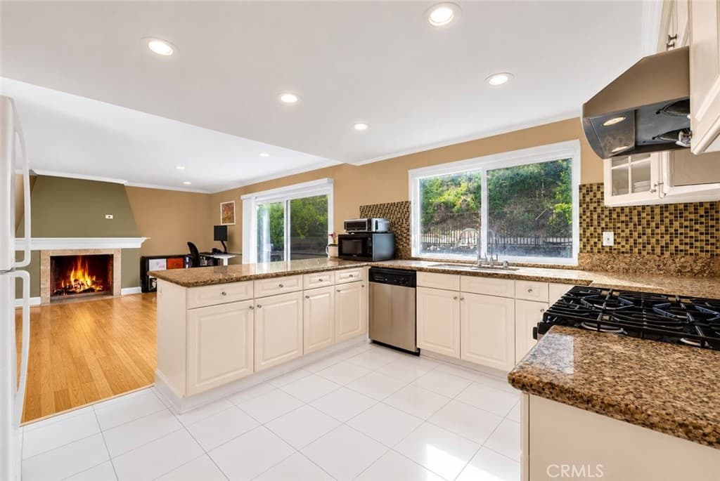 Home at 1626 Oxford Court, West Covina — photo 11 of 12