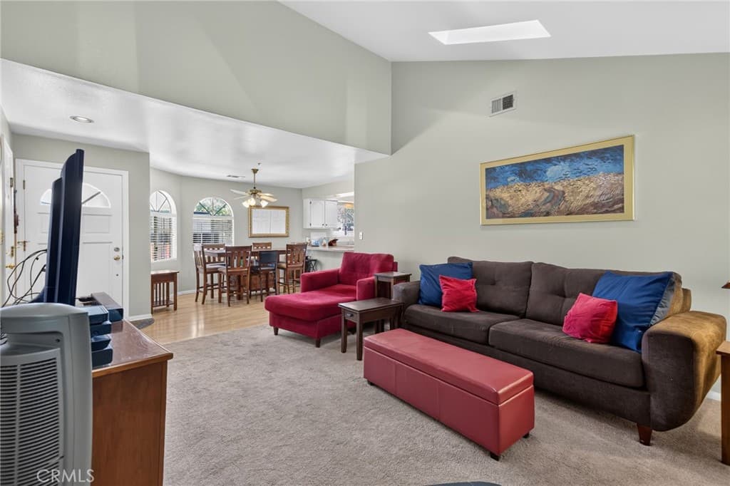 Home at 300 W Laurel Avenue, Sierra Madre — photo 11 of 12