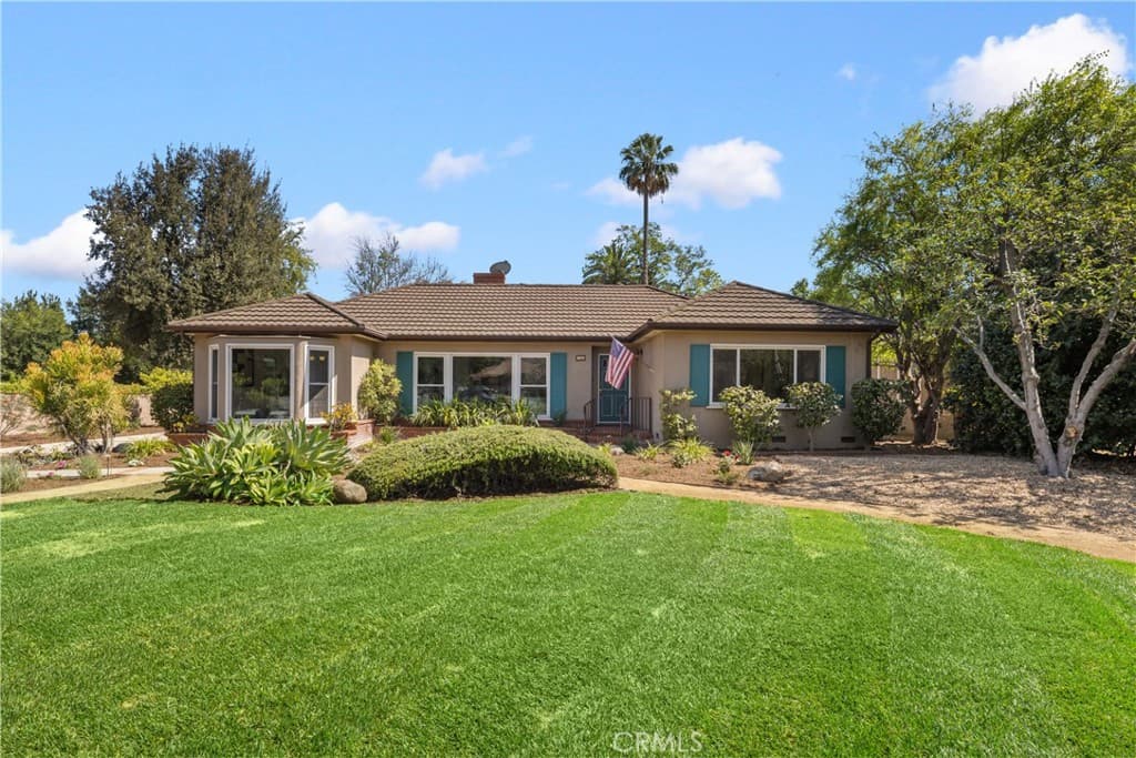 Home at 166 W Las Flores Avenue, Arcadia — photo 11 of 12
