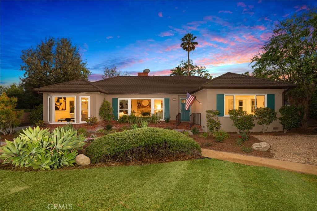 Home at 166 W Las Flores Avenue, Arcadia — photo 4 of 12