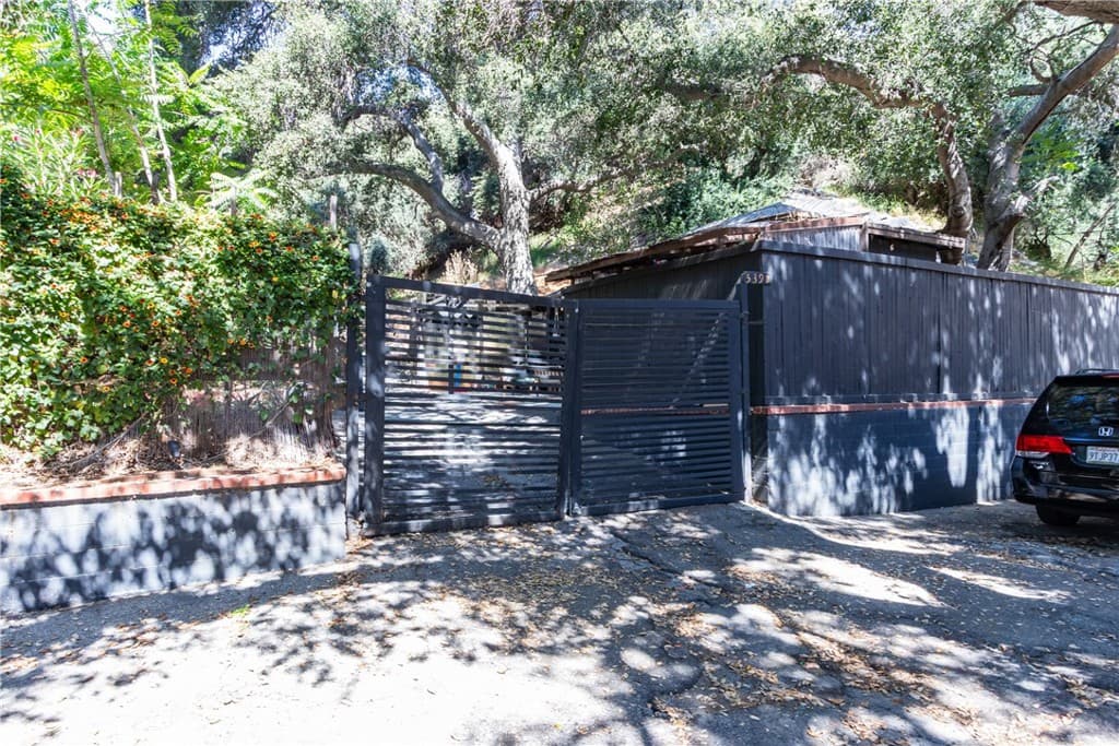 Multi-Family at 539 Cloverleaf, Monrovia — photo 9 of 10