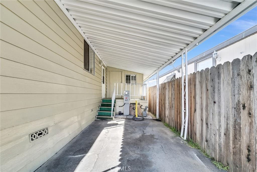 Home at 716 N Grand Ave. D7, Covina — photo 3 of 12