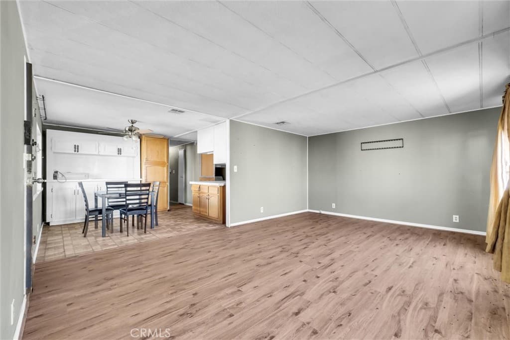 Home at 716 N Grand Ave. D7, Covina — photo 5 of 12