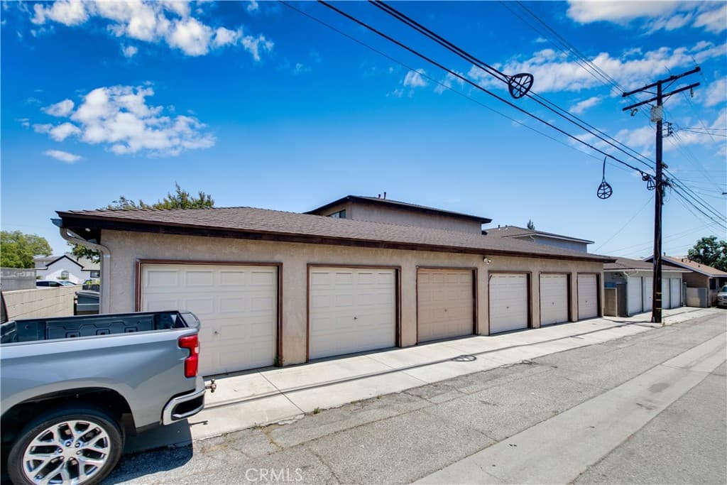 Multi-Family at 539 N San Gabriel, Azusa — photo 6 of 12