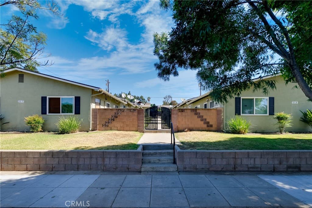 Home at 213 W 4th, San Dimas — photo 1 of 12