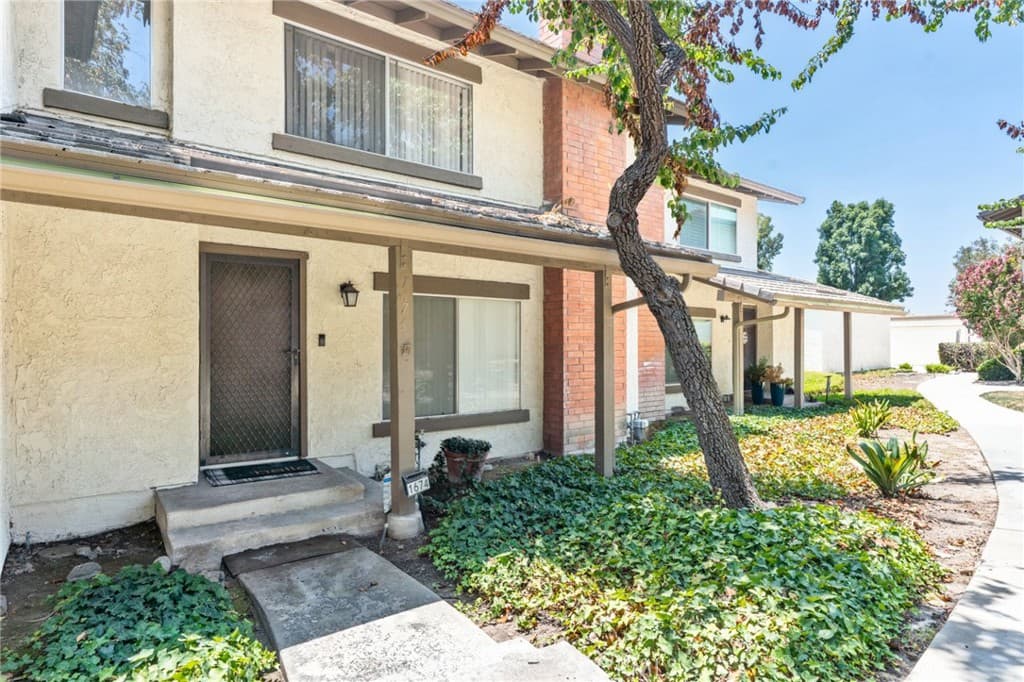 Townhouse at 1674 Aspen Village Way, West Covina — photo 2 of 12