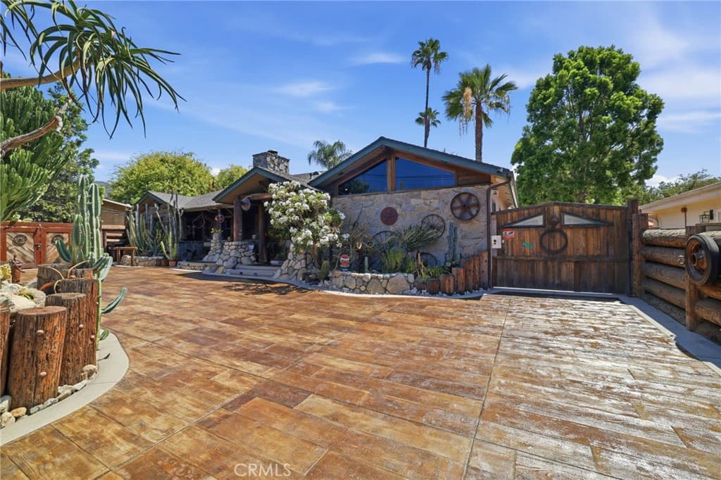 Home at 310 S Mountain Avenue, Monrovia — photo 1 of 12