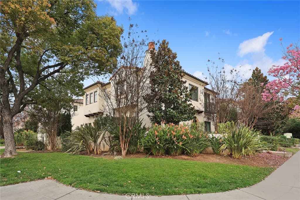 Condo at 1088 Sunset Boulevard A, Arcadia — photo 3 of 12